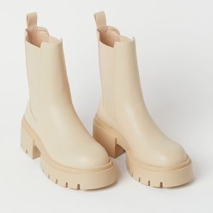 H&M Platform Chelsea-style Chunky Boots | US 6
